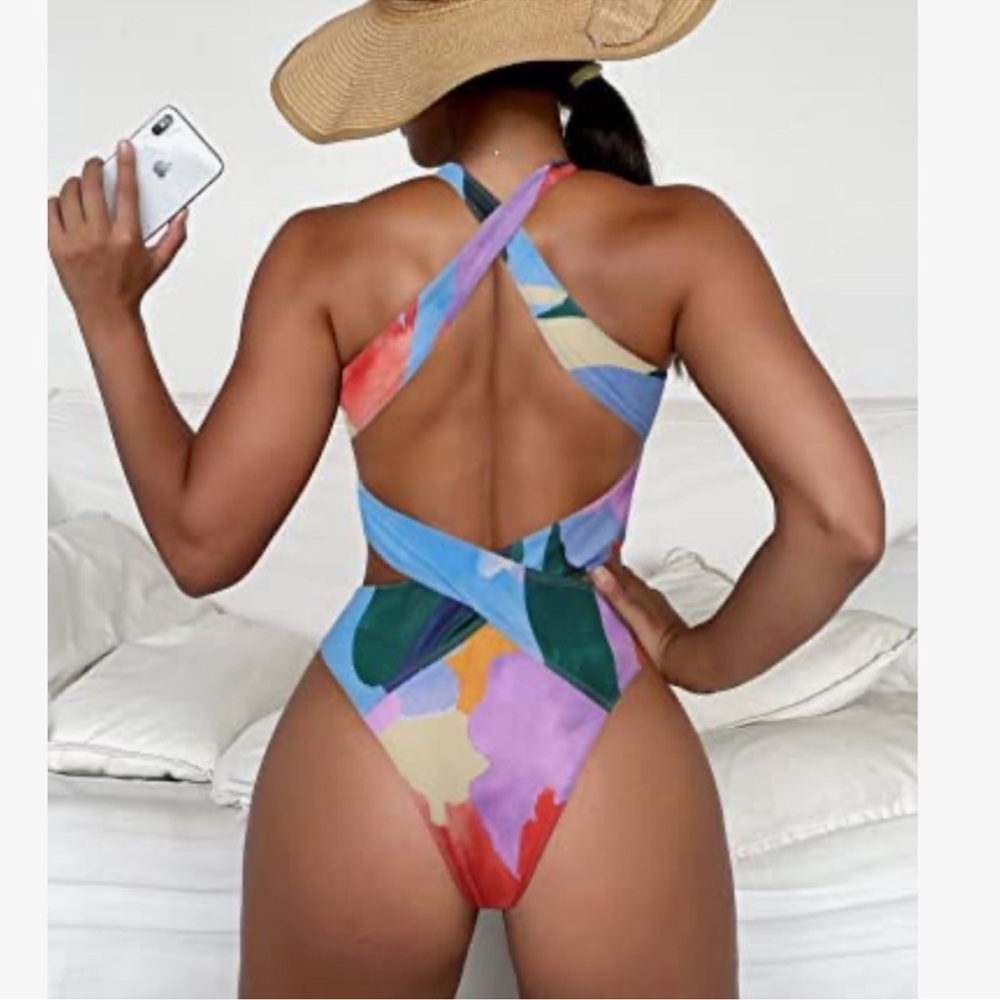 SHEIN Multicolor Abstract One Piece Swimsuit✨